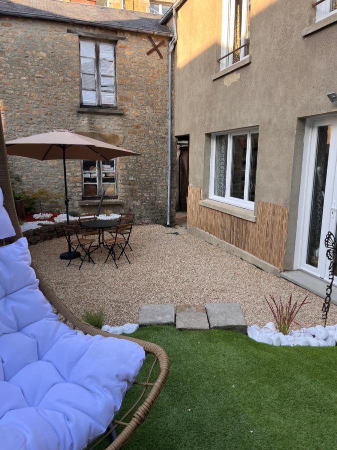 Beau Loft Room Proche Mont Saint Michel Jaccuzi Illimite En Plein Centre Avranches Zewnętrze zdjęcie