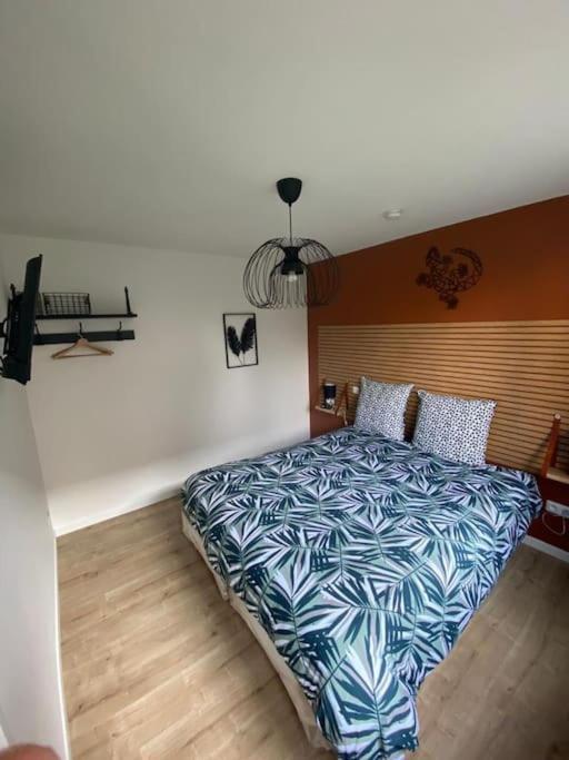 Beau Loft Room Proche Mont Saint Michel Jaccuzi Illimite En Plein Centre Avranches Zewnętrze zdjęcie