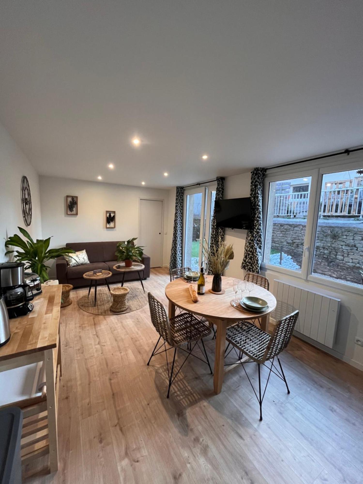 Beau Loft Room Proche Mont Saint Michel Jaccuzi Illimite En Plein Centre Avranches Zewnętrze zdjęcie